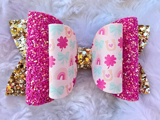 Pink and gold clovers